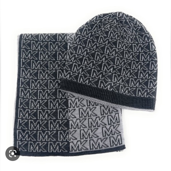 Michael Kors Accessories Newmichael Kors Womens Split Logo Scarf